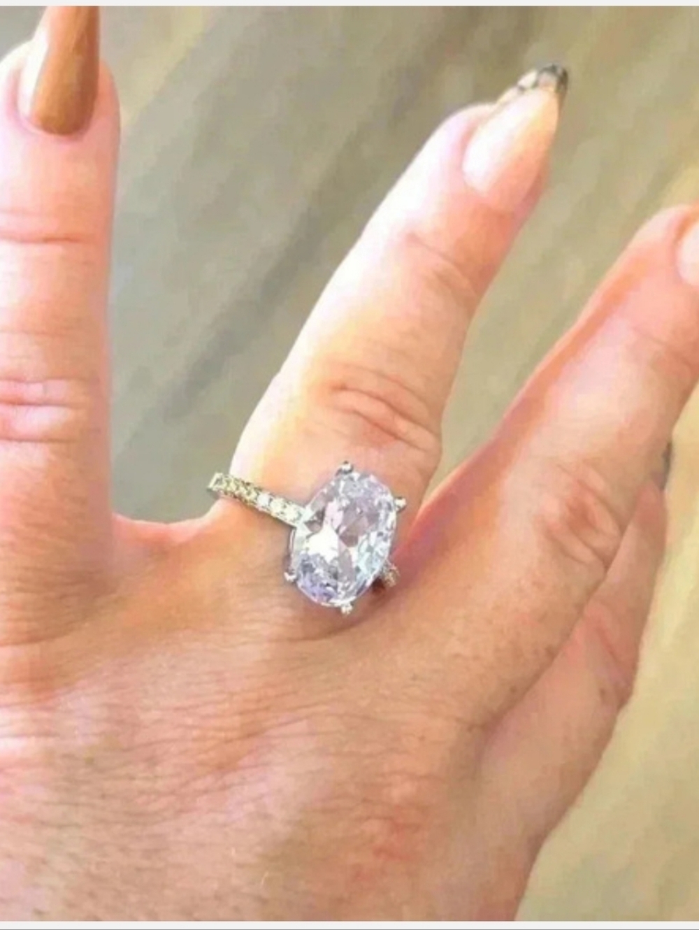 Oval Cut Zirconia Statement Ring – Silver Band